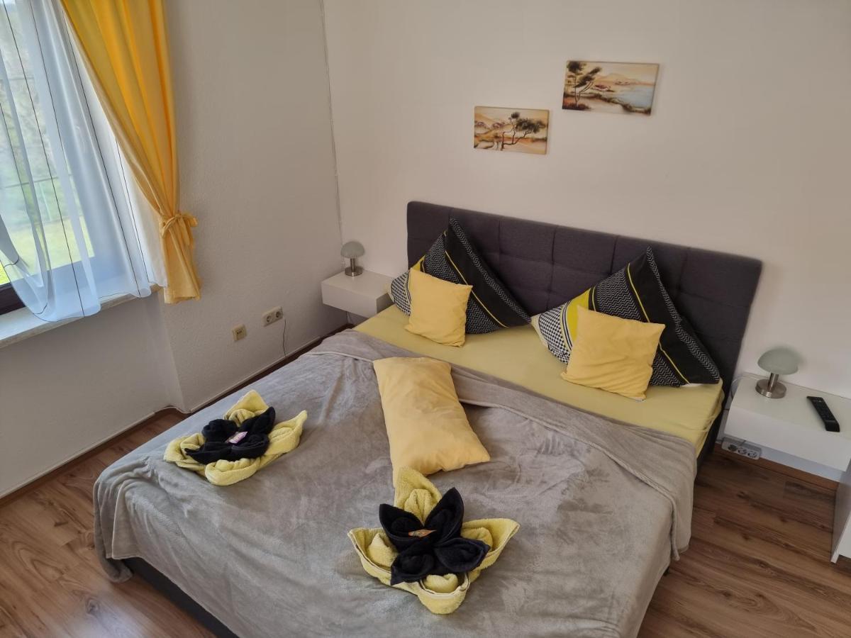 Pension Heuhexe Фладунген Экстерьер фото